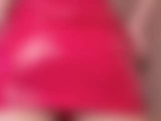 Live cam show with Evabluntt - Skinny on Camsoda