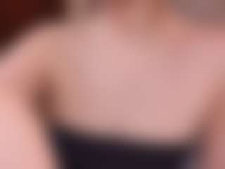 Evabluntt's Live Sex Cam Show