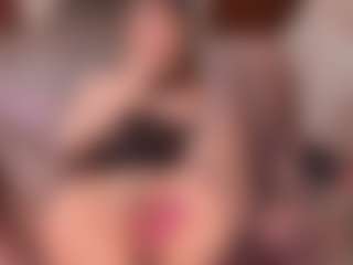 Evabluntt's Live Sex Cam Show