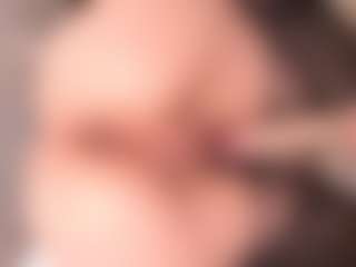 Evabluntt's Live Sex Cam Show