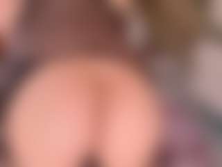 Evabluntt's Live Sex Cam Show