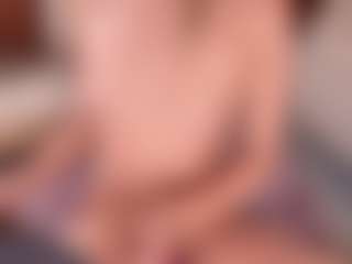 Evabluntt's Live Sex Cam Show