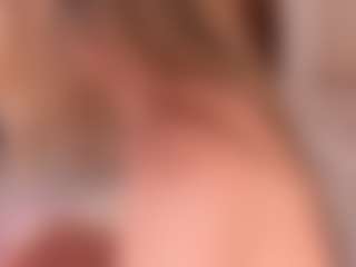 Evabluntt's Live Sex Cam Show