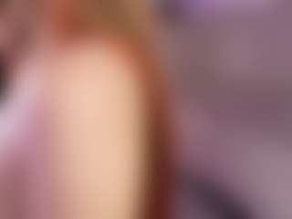 Evabluntt's Live Sex Cam Show