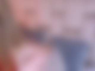 Evabluntt's Live Sex Cam Show