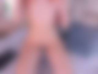 Evabluntt's Live Sex Cam Show