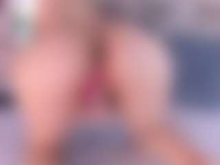 Evabluntt's Live Sex Cam Show