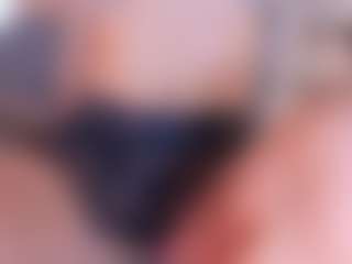 Evabluntt's Live Sex Cam Show