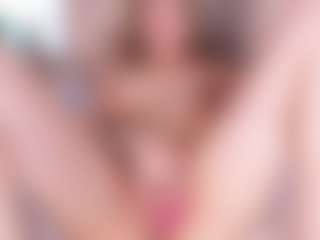 Evabluntt's Live Sex Cam Show