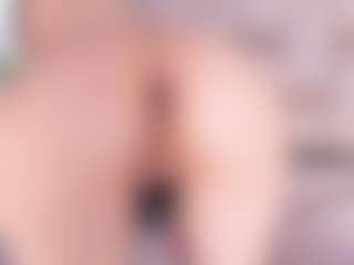 Evabluntt's Live Sex Cam Show