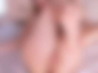 Evabluntt's Live Sex Cam Show