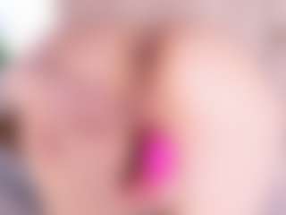 Evabluntt's Live Sex Cam Show
