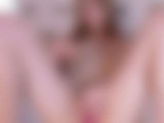 Evabluntt's Live Sex Cam Show