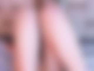 Evabluntt's Live Sex Cam Show