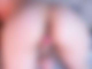 Evabluntt's Live Sex Cam Show