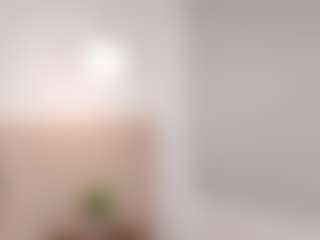 Evabluntt's Live Sex Cam Show
