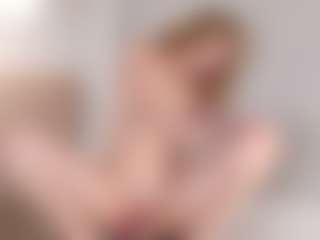 Evabluntt's Live Sex Cam Show