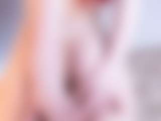 Evabluntt's Live Sex Cam Show