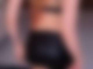 Evabluntt's Live Sex Cam Show