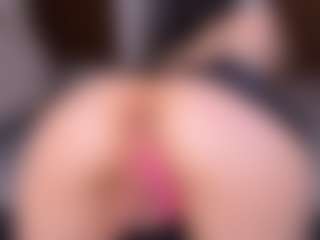 Evabluntt's Live Sex Cam Show