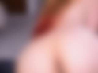 Evabluntt's Live Sex Cam Show