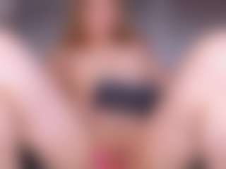 Evabluntt's Live Sex Cam Show