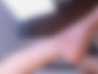 Evabluntt's Live Sex Cam Show