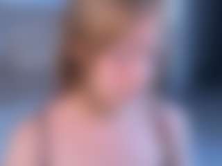 Evabluntt's Live Sex Cam Show