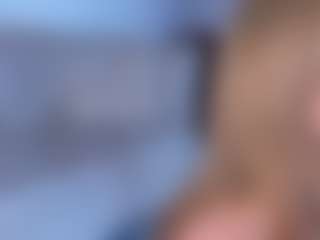 Evabluntt's Live Sex Cam Show