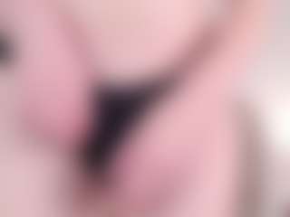 Evabluntt's Live Sex Cam Show