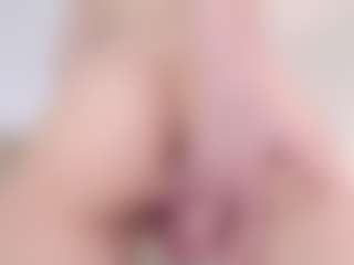 Evabluntt's Live Sex Cam Show