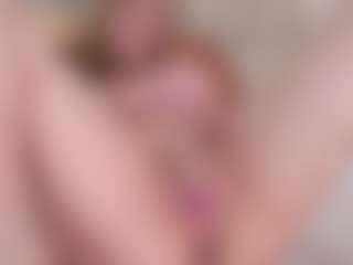 Evabluntt's Live Sex Cam Show