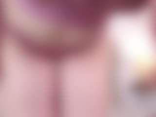 Evabluntt's Live Sex Cam Show