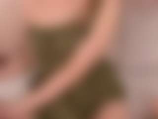 Evabluntt's Live Sex Cam Show