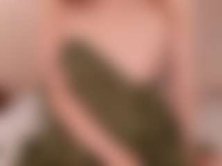 Evabluntt's Live Sex Cam Show
