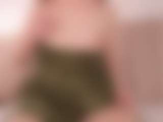 Evabluntt's Live Sex Cam Show