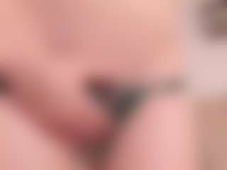 Evabluntt's Live Sex Cam Show
