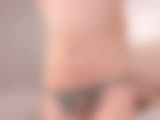 Evabluntt's Live Sex Cam Show
