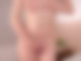 Evabluntt's Live Sex Cam Show