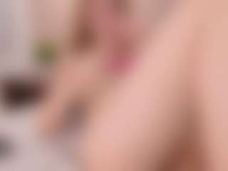 Evabluntt's Live Sex Cam Show