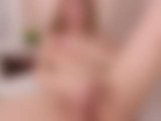 Evabluntt's Live Sex Cam Show
