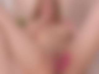 Evabluntt's Live Sex Cam Show