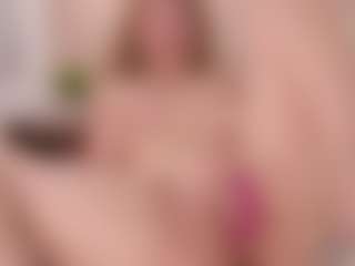Evabluntt's Live Sex Cam Show