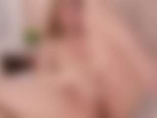 Evabluntt's Live Sex Cam Show
