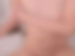 Evabluntt's Live Sex Cam Show