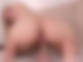 Evabluntt's Live Sex Cam Show