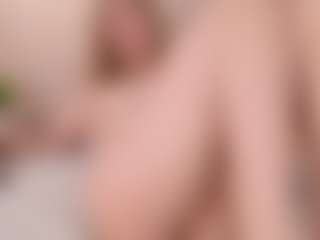 Evabluntt's Live Sex Cam Show
