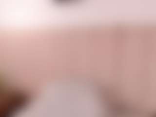 Evabluntt's Live Sex Cam Show