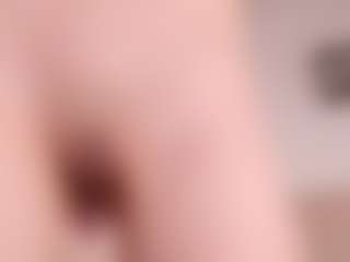 Evabluntt's Live Sex Cam Show