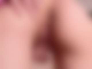 Evabluntt's Live Sex Cam Show